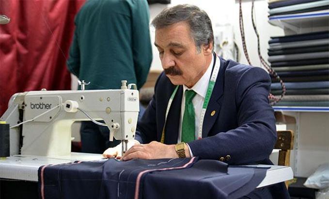 48 yıllık terzi, 28 yıllık başkan