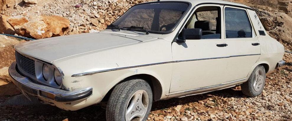 4 otomobili 'içinde uyumak için' çalmış