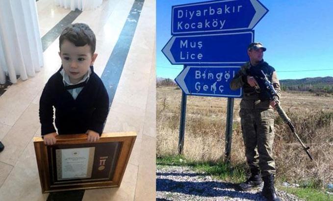 Şehit babasının madalyasını 3 yaşındaki Berat aldı