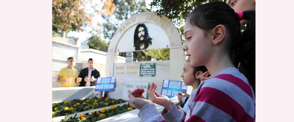 Bilgi Evleri çocukları Barış Manço’yu unutmadı