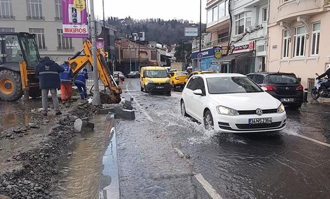 Bebek'te su borusu patladı
