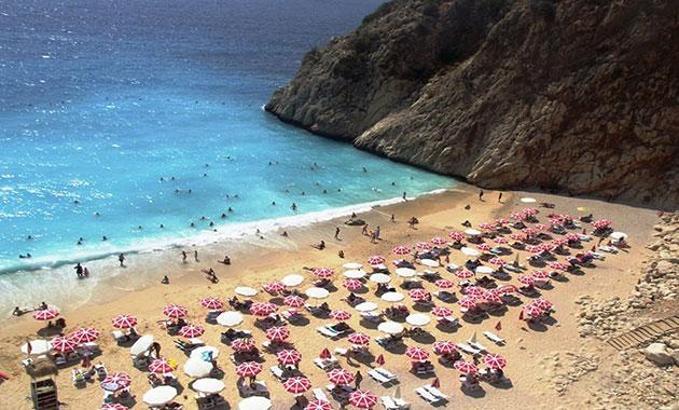 Başkan Kocaer: Kaputaş Plajı'nda 1 gram beton kullanılmadı