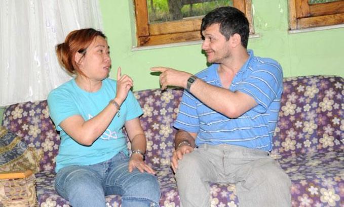 Trabzonlu Yusuf, boşanmak için Tayvanlı eşini arıyor