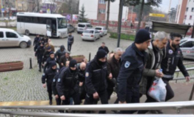 İnegöl merkezli kaçak silah operasyonunda 5 tutuklama