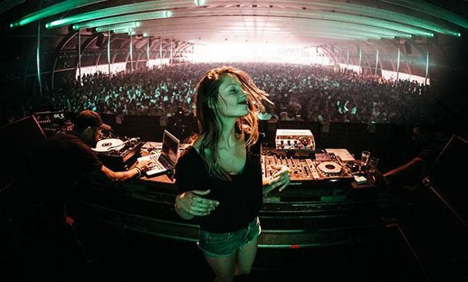 Charlotte de Witte İstanbul’a gelecek