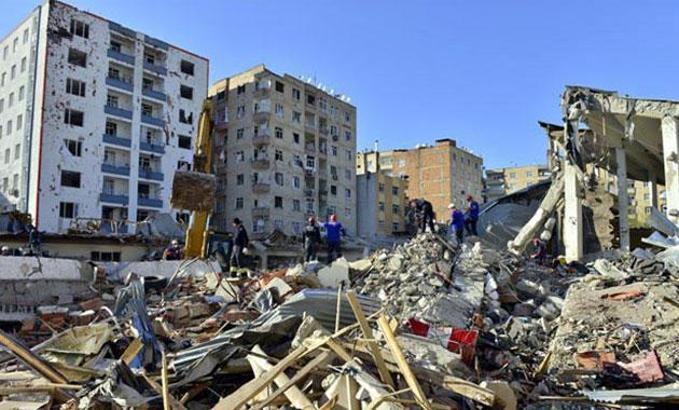 Diyarbakır Emniyet Müdürlüğü'ne saldırı için 40 gün tünel kazılmış