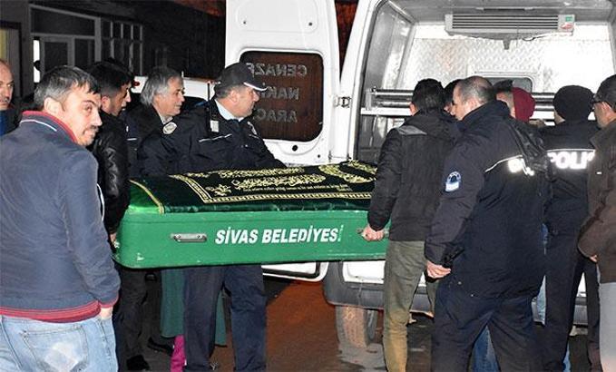 Tartıştığı oğlunu tabancayla başından vurarak öldürdü