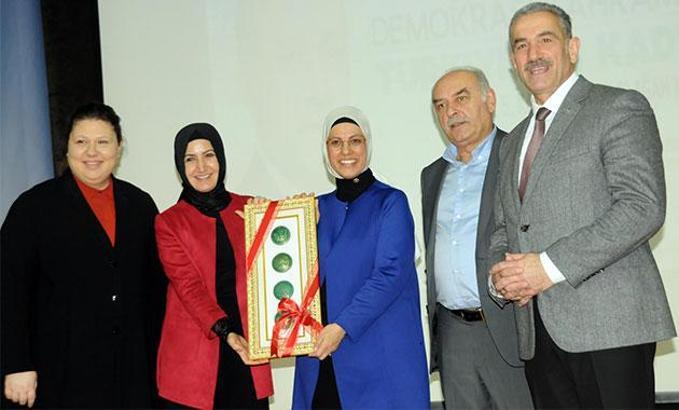 AK Parti'li Kan: Ablam Merve Kavakçı'nın çocuklarını okulda yuhalattılar