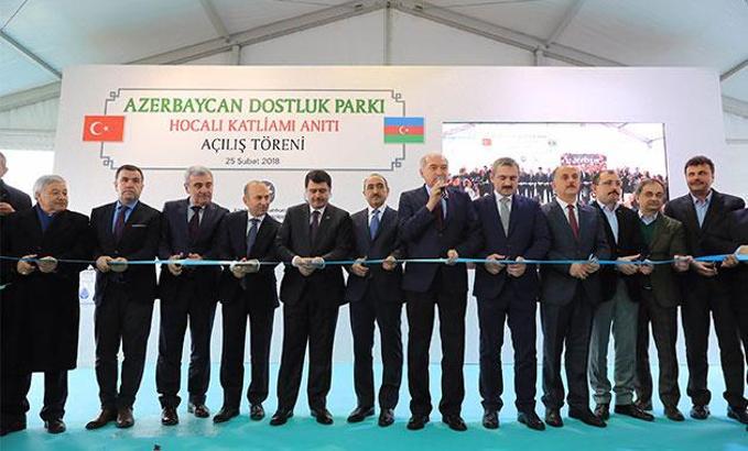 Bağcılar'da "Azerbaycan Dostluk Parkı ve Hocalı Katliamı Anıtı" açıldı
