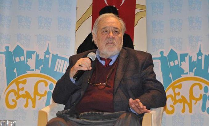 İlber Ortaylı: Wikipedia'daki tarih bilgileri yanlıştır