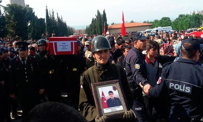 Afrin şehitlerimize veda