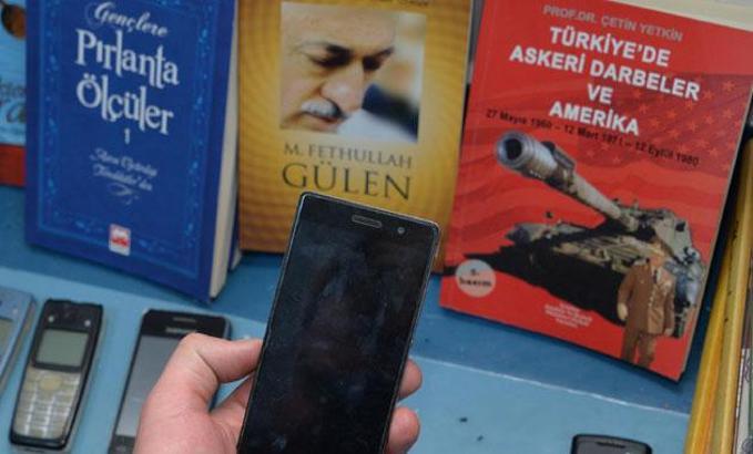 FETÖ operasyonunda darbe kitabı ele geçirildi