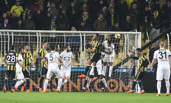 Fenerbahçe - Teleset Mobilya Akhisarspor: 2-3