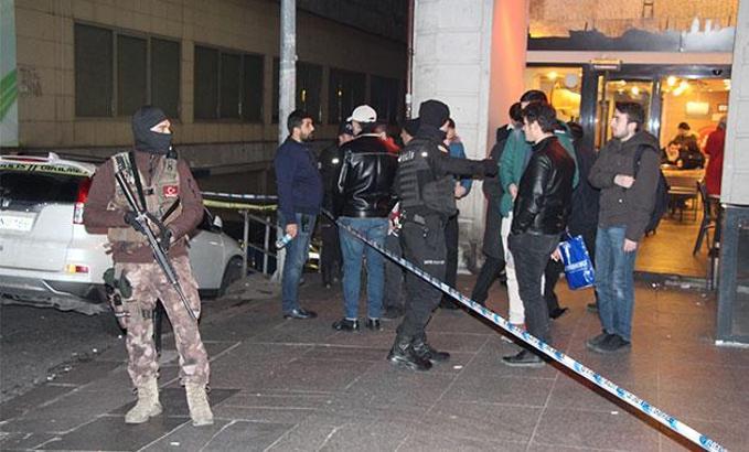 Taksim'de silahlı kavga: 1 ölü, 4 yaralı