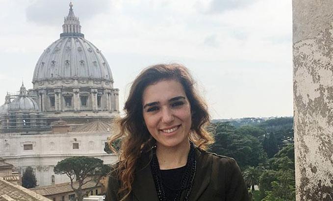 Papalığın 85 kilometre uzunluğundaki arşiv raflarında Osmanlı izleri