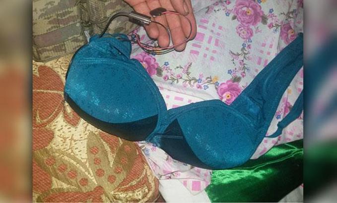 Cinderes'te sütyen içine tuzaklanmış bomba düzeneği bulundu