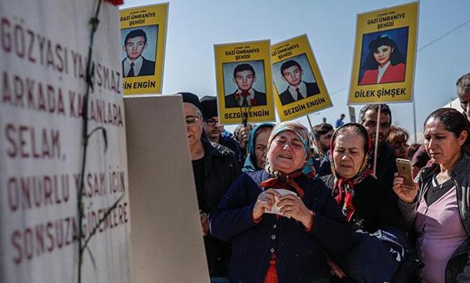 Gazi Mahallesi'ndeki olaylarda ölenler anıldı