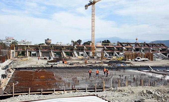 Alsancak Stadı hızla yükseliyor