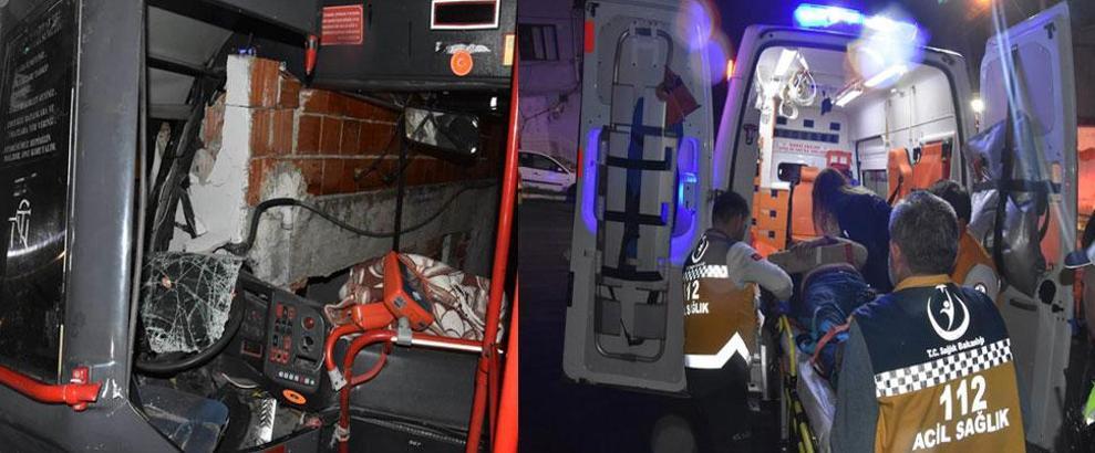 Personel servis otobüsü eve çarptı: 3 yaralı