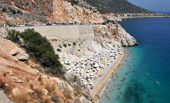 Kaputaş Plajı'ndan geçen otoyola 'ÇED gerekli değildir' kararına iptal