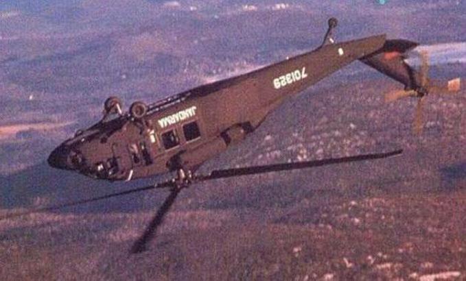 Jandarma pilotu, Sikorsky S-70'i ters döndürdü