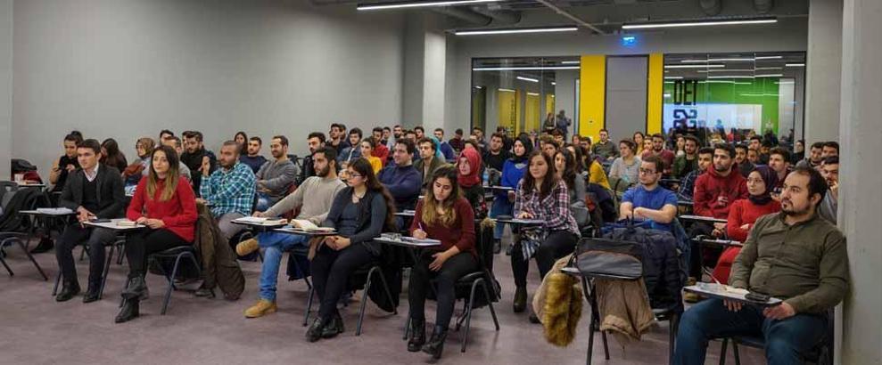 Spor dünyasının ünlü isimleri eğitim programında üniversitelilerle buluşacak