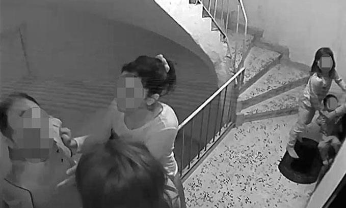 Komşusuna silah çeken polis açığa alındı