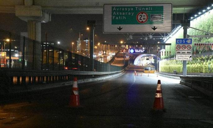 Avrasya Tüneli bakım onarım çalışmaları nedeniyle trafiğe kapatıldı