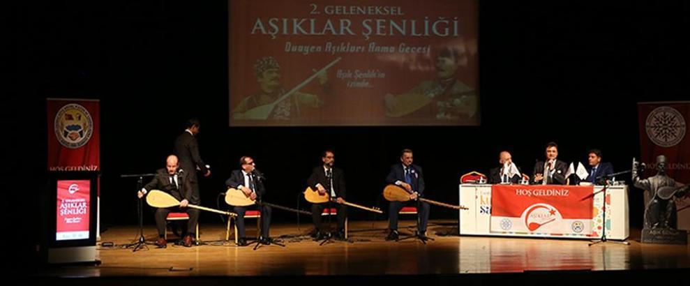 Duayen aşıklar Esenler’de anıldı