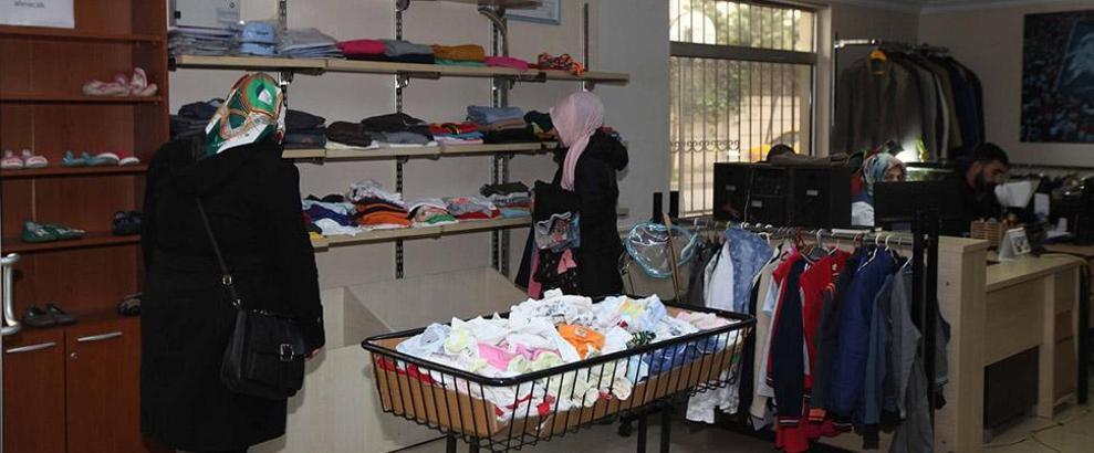 'Gönül Çarşısı' binlerce vatandaşa yardım eli uzattı