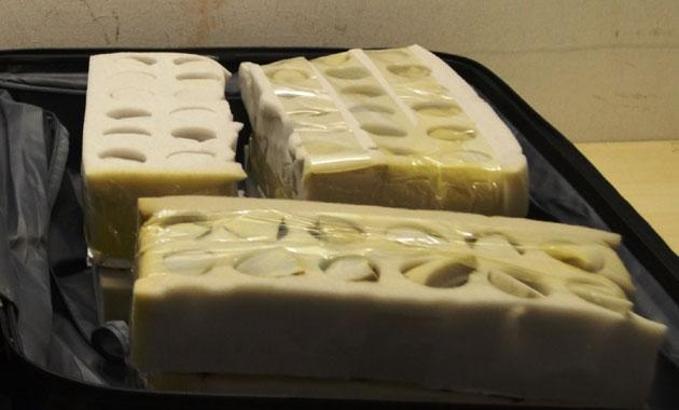 Atatürk Havalimanı'nda 802 ejderha yumurtası ele geçirildi