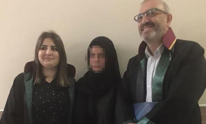 Cinsel tacizine uğradığı gerekçesiyle kayınpederini öldüren kadın beraat etti