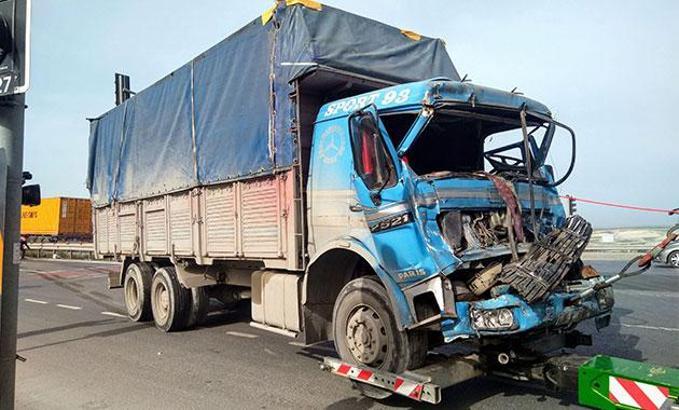 Hadımköy'de zincirleme kaza: 1'i ağır 2 yaralı