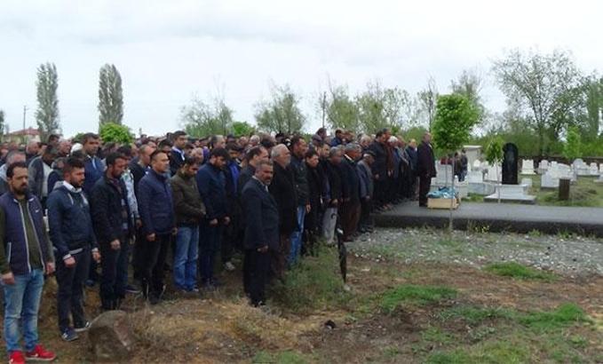 Iğdır'daki patlamada ölen oto tamircisi toprağa verildi