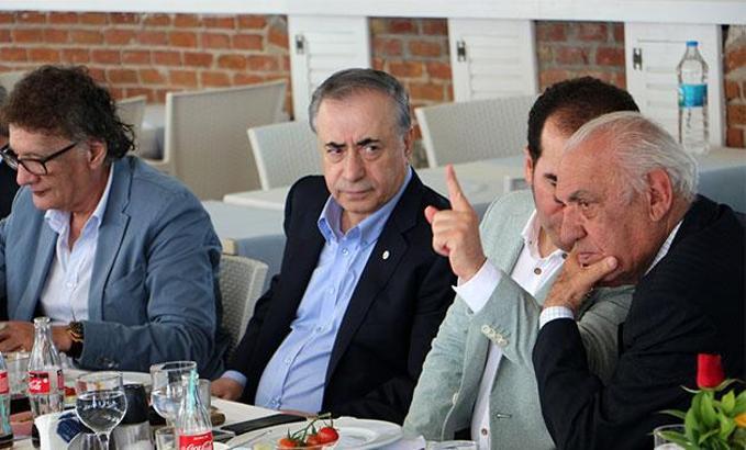 Galatasaray Başkanı Mustafa Cengiz'in konuşmama totemi