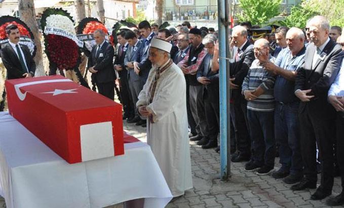 Şehit astsubay Akın, Uşak'ta son yolculuğunu uğurlandı