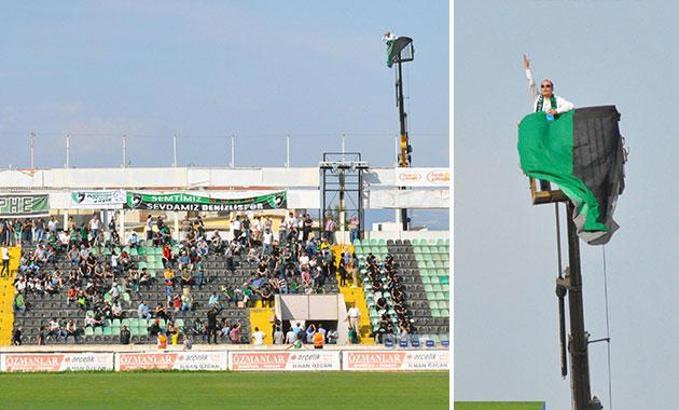 Cezalı taraftar maçı vincle izledi