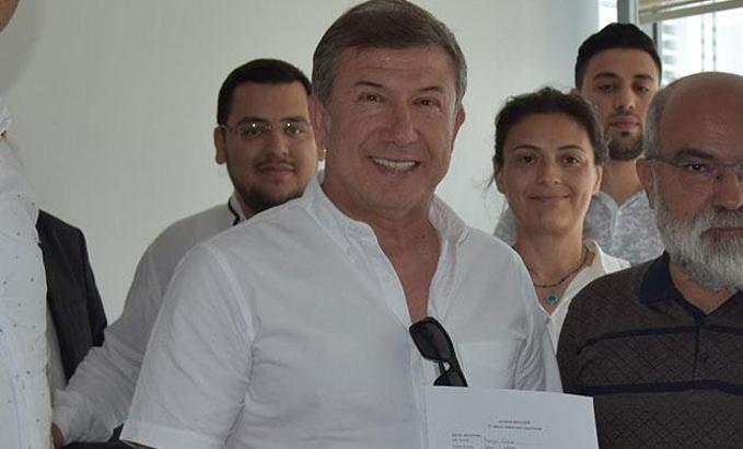 Tanju Çolak, AK Parti'den milletvekili aday adayı oldu