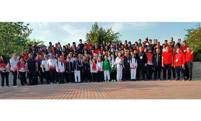 Türk tekvandoculardan 41 madalya!