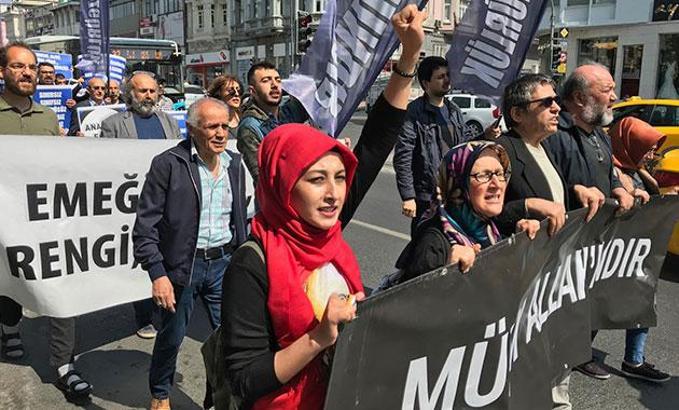 ''Antikapitalist Müslümanlar'' ölen işçiler için gıyabi cenaze namazı kıldı