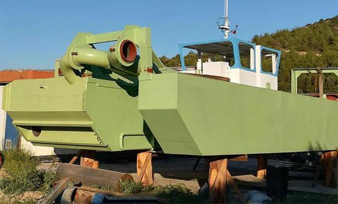 Ayvalık'ta deniz ve kumsaldan demir çıkarılacak