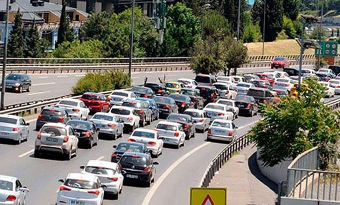 Trafiğe kayıtlı araç sayısı Mart ayında 22 milyonu aştı