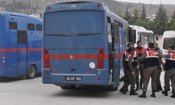 Denizli'de FETÖ davasında polis müdürlerine ceza yağdı