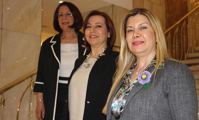 İzmirli kadınlardan siyasilere mesaj