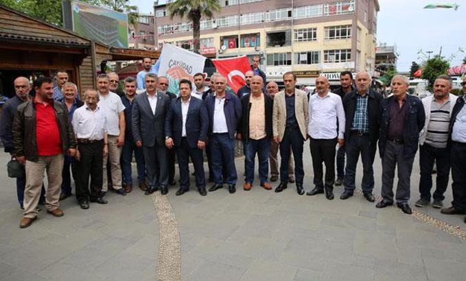 Çay üreticisinden özel sektöre düşük fiyat tepkisi