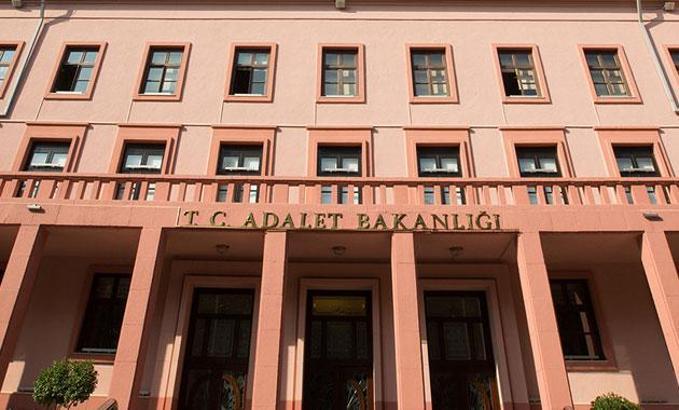 Adalet Bakanlığı'nda personel öğle yemeği sonrası rahatsızlandı