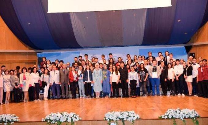 27. Dr. İbrahim Arıkan MEF Eğitim Kurumları Araştırma Projeleri Yarışması ödülleri sahiplerini buldu