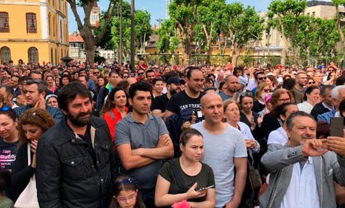 Galatasaray Lisesi'nde kura heyecanı