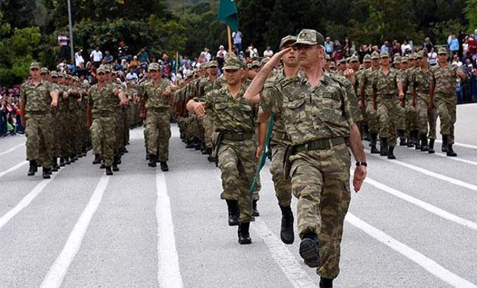 4 bin 510 askerin yemin töreninde harmandalı ve komando gösterisi