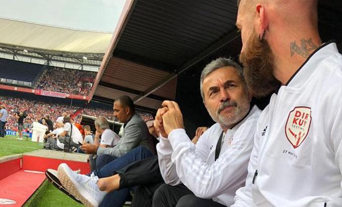 Fenerbahçe'nin eski yıldızı Kuyt'tan görkemli veda